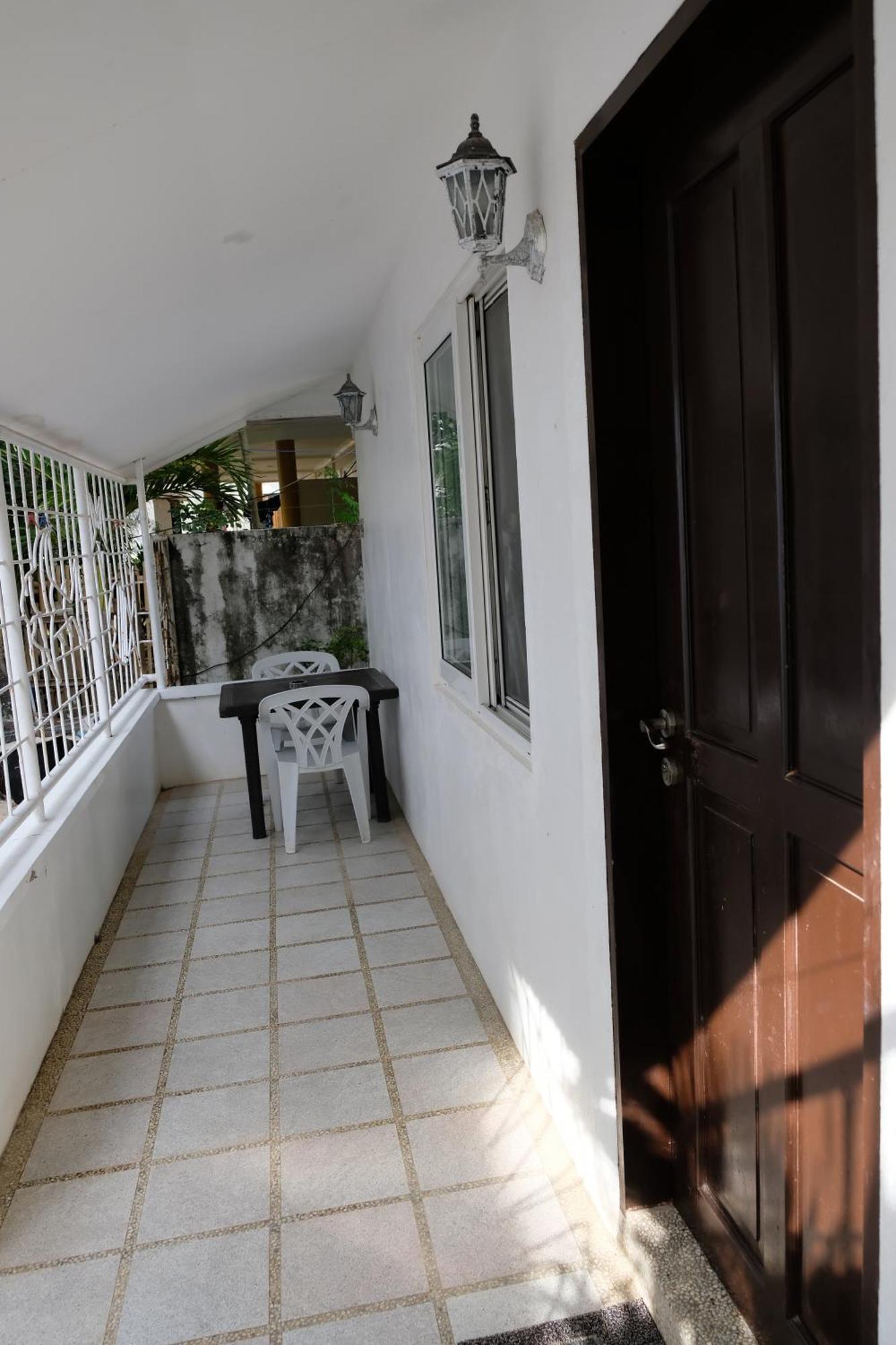 Sundown Resort & Austrian Pension House Manoc-Manoc Exterior photo